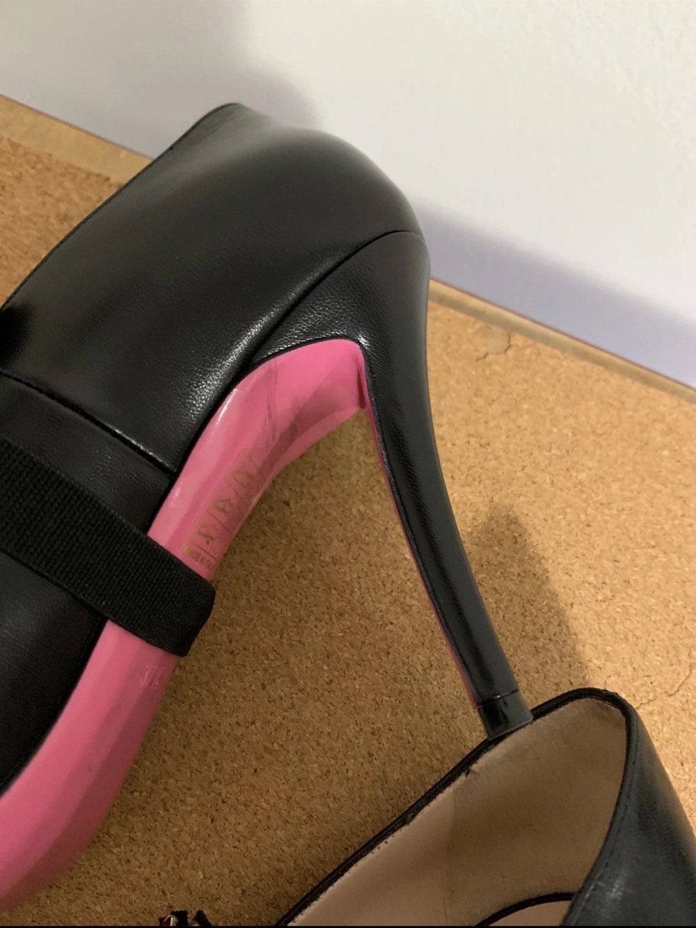 Gucci Black Leather Crystal Heart Mary Jane Pumps - Picture 9 of 13